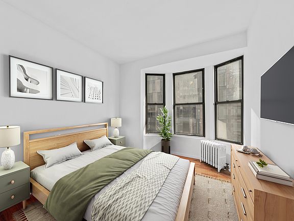 2nd image of 1264 Lexington Ave APT 5NE