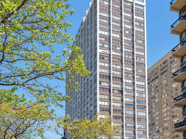 6171 N Sheridan Rd APT 2512, Chicago, IL 60660