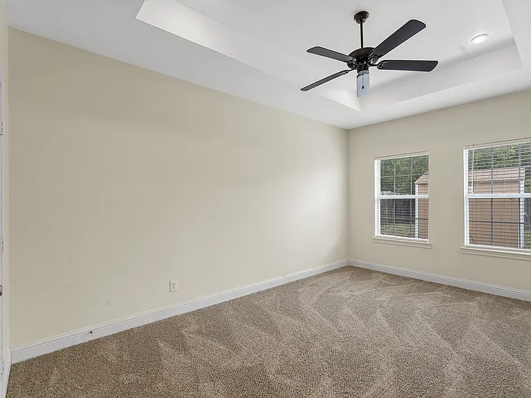 2103 Oliver St — Photo 12