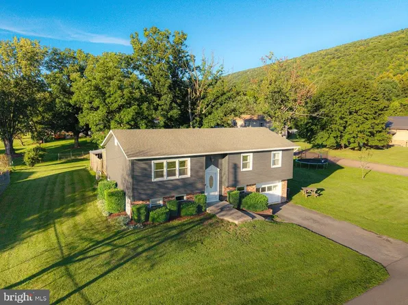 275 Market St, Hyndman, PA 15545