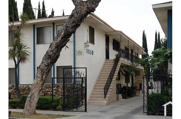 Building Photo - 11132 S Freeman Ave
