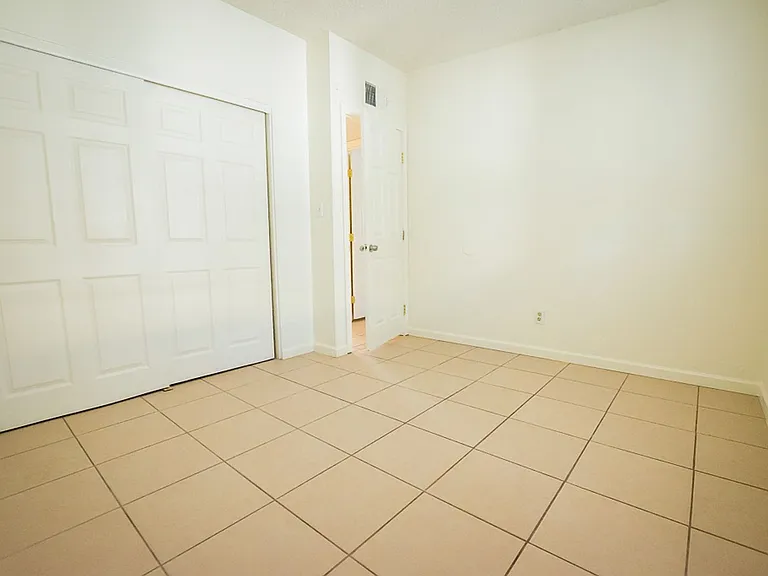 4937 E De Medici Dr — Photo 23