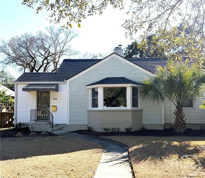 1st image of 425 Columbus Drive