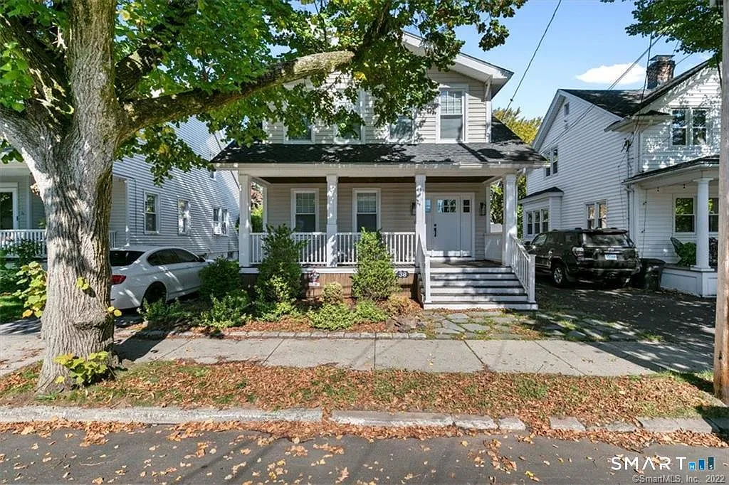 3 bed, 1.5 bath, 1341 sqft, $3,000 — Photo 2