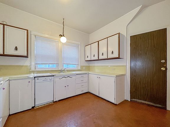 4th image of 519 Welch Ave Unit 2