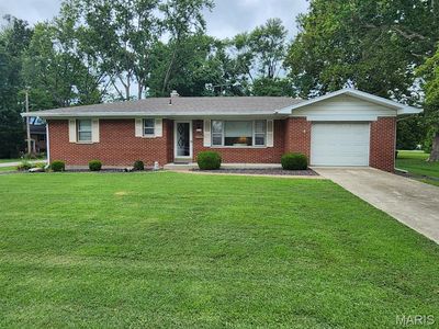 111 W Poplar St, Mascoutah, IL, 62258
