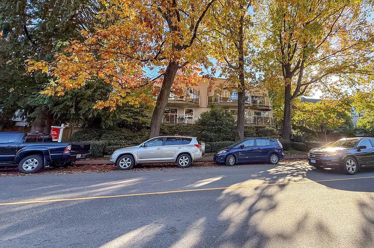 1 bed, 617 sqft, $2,300 — Photo 2