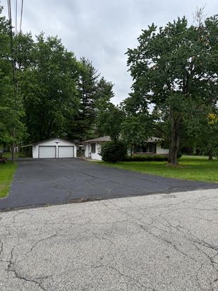 1905 Crockett Ave, Valparaiso, IN 46383
