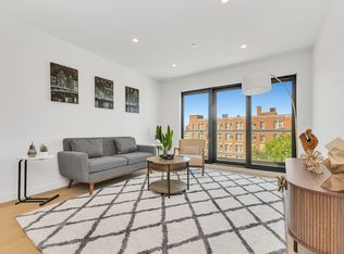 21-08 31st St #6R, Astoria, NY 11105