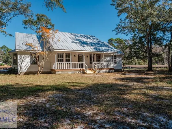 304 Thompson Rd, Allenhurst, GA 31301