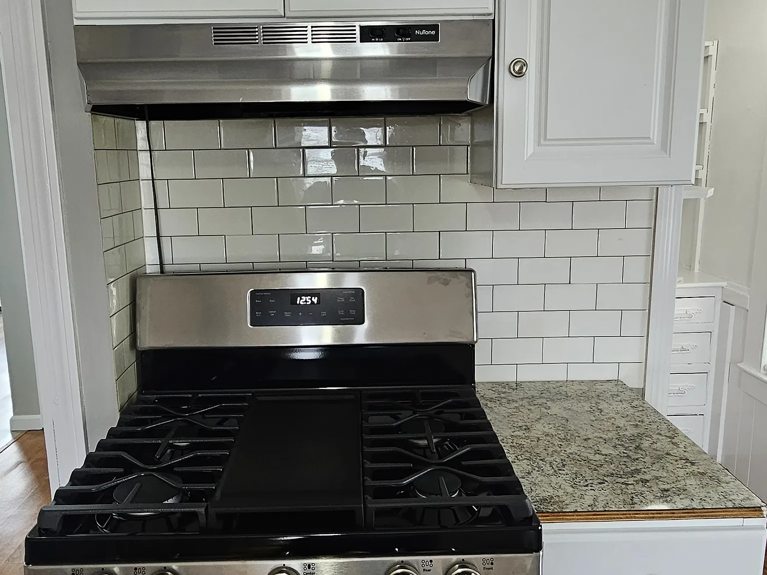 4 bed, $2,000 — Photo 2