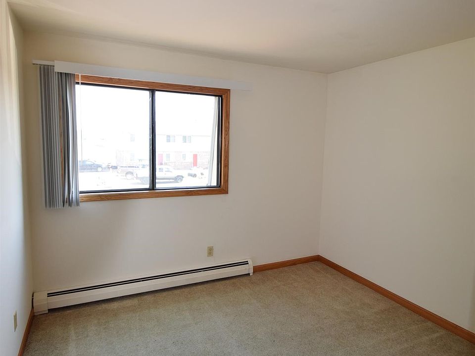 1st image of 240-244 12th St #14752379