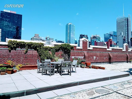 Rented by Corcoran | media 21