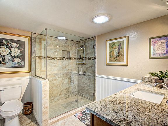5th image of 1110 N La Canoa