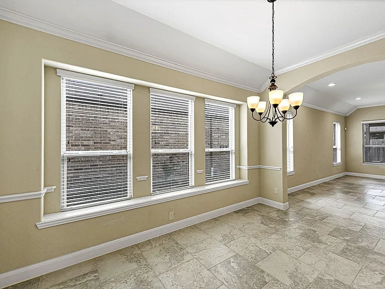 4906 Augusta Pointe Ct — Photo 7