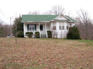 746 Little Shawnettee Rd, Collinwood, TN 38450