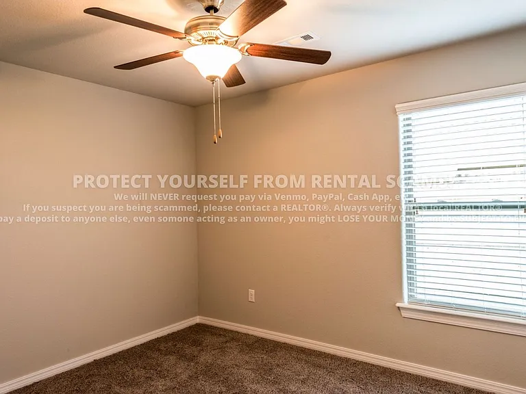 4765 W Wales Dr — Photo 8