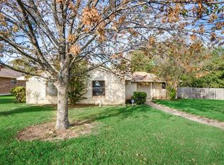 407 Cambridge Dr, Desoto, TX 75115