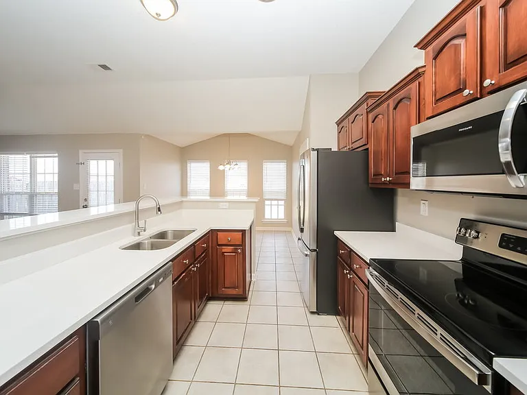 5683 Antler Trl — Photo 6