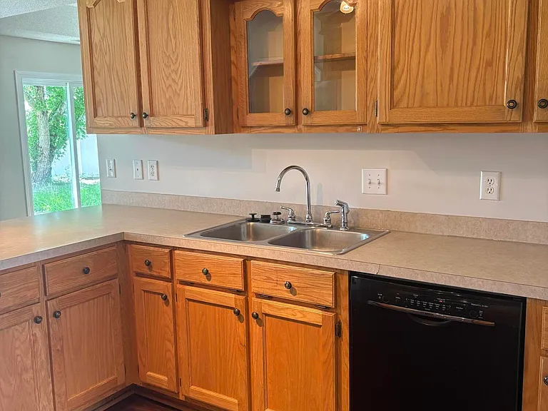 20 Walden Cir — Photo 21