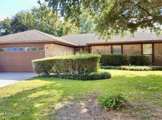 8210 Killian Ln, Beaumont, TX 77706