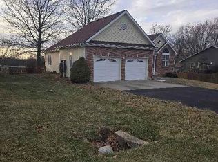 1204 N Elm St, Louisburg, KS 66053