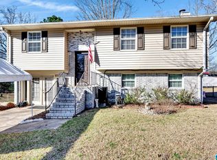 3021 Forest Dr, Fultondale, AL 35068