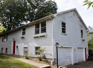 74 N Whitney St, Amherst, MA 01002