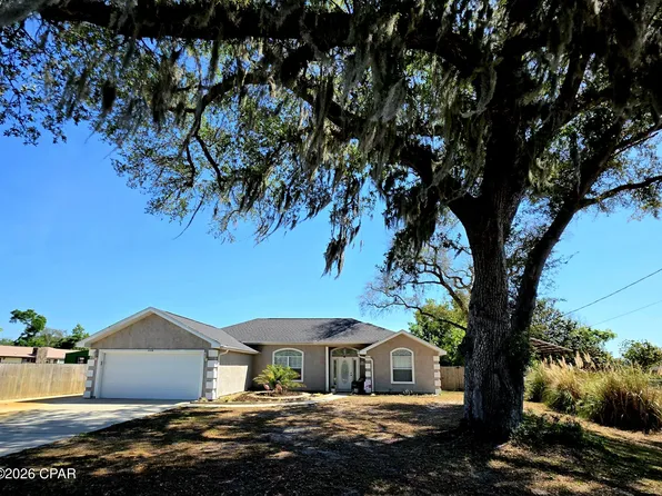 6114 Lake Dr, Panama City, FL 32404