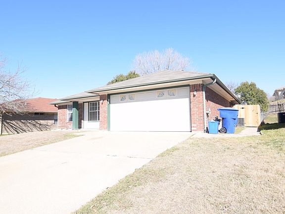 2nd image of 1310 Elke Cir