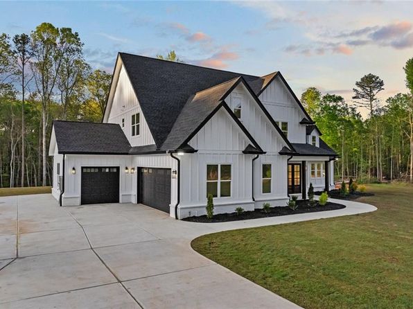 2100 Dry Pond Rd, Monroe, GA 30656