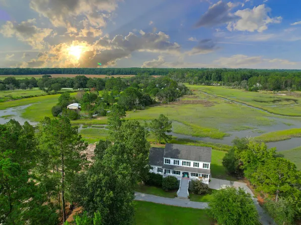 4760 Walking Horse Rd, Meggett, SC 29449