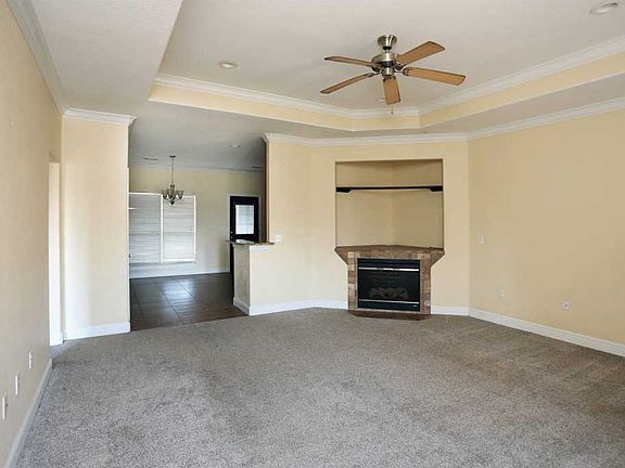 3rd image of 7 Arrowhead Dr