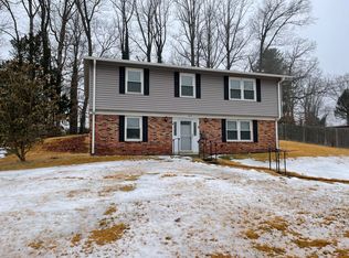 6204 Greeley Blvd, Springfield, VA 22152