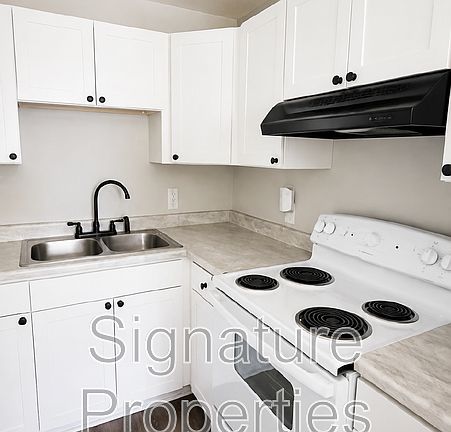 3rd image of 631 Quincy St APT J