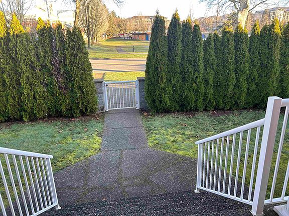 2nd image of 5510 Rumble St