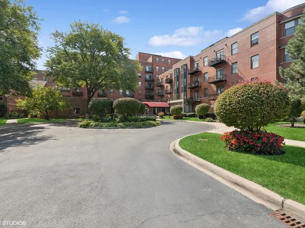 5200 S Ellis Ave APT 203, Chicago, IL 60615