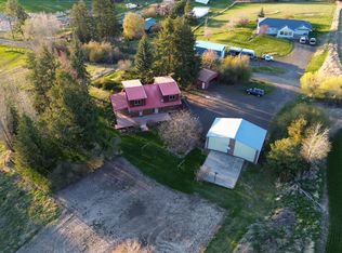 900 E Seamon Rd, Tekoa, WA 99033