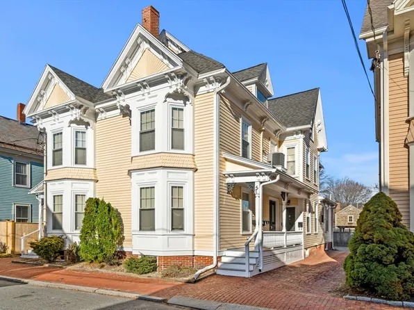 5 Horton St APT F, Newburyport, MA 01950