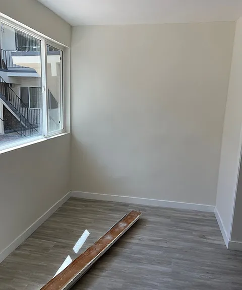 1530 E Broadway #107 — Photo 9