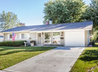 89 Pleasant St, Hoffman Estates, IL 60169