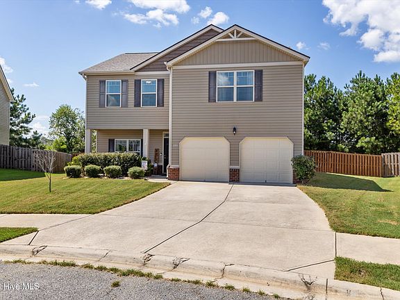 2nd image of 211 Hazelwood Court