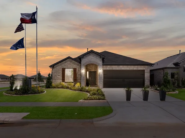 1808 Apache Cir, Cleburne, TX 76033