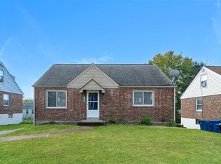 8660 Belhaven Dr, Saint Louis, MO 63114