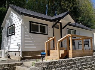 1006 Arnold Ave E, Pt Orchard, WA