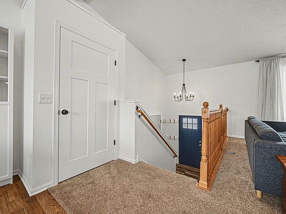 3rd image of 740 Heritage Ln