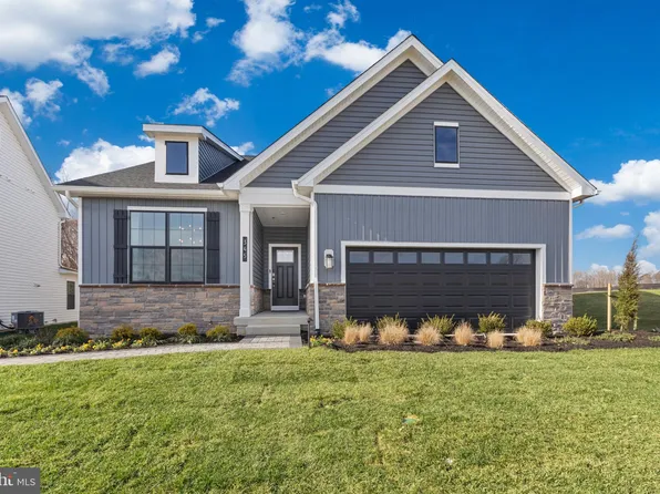 558 Twisted Twig Ln, La Plata, MD 20646