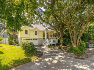 118 Grand Oaks Ln, Saint Simons Island, GA 31522