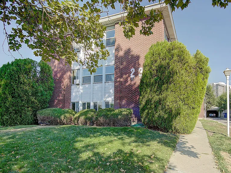 232 N 200 W #4 — Photo 1