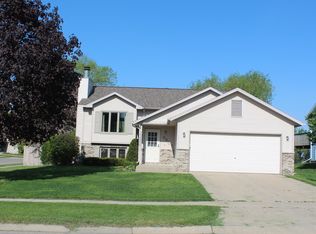 5607 44th Ave NW, Rochester, MN 55901